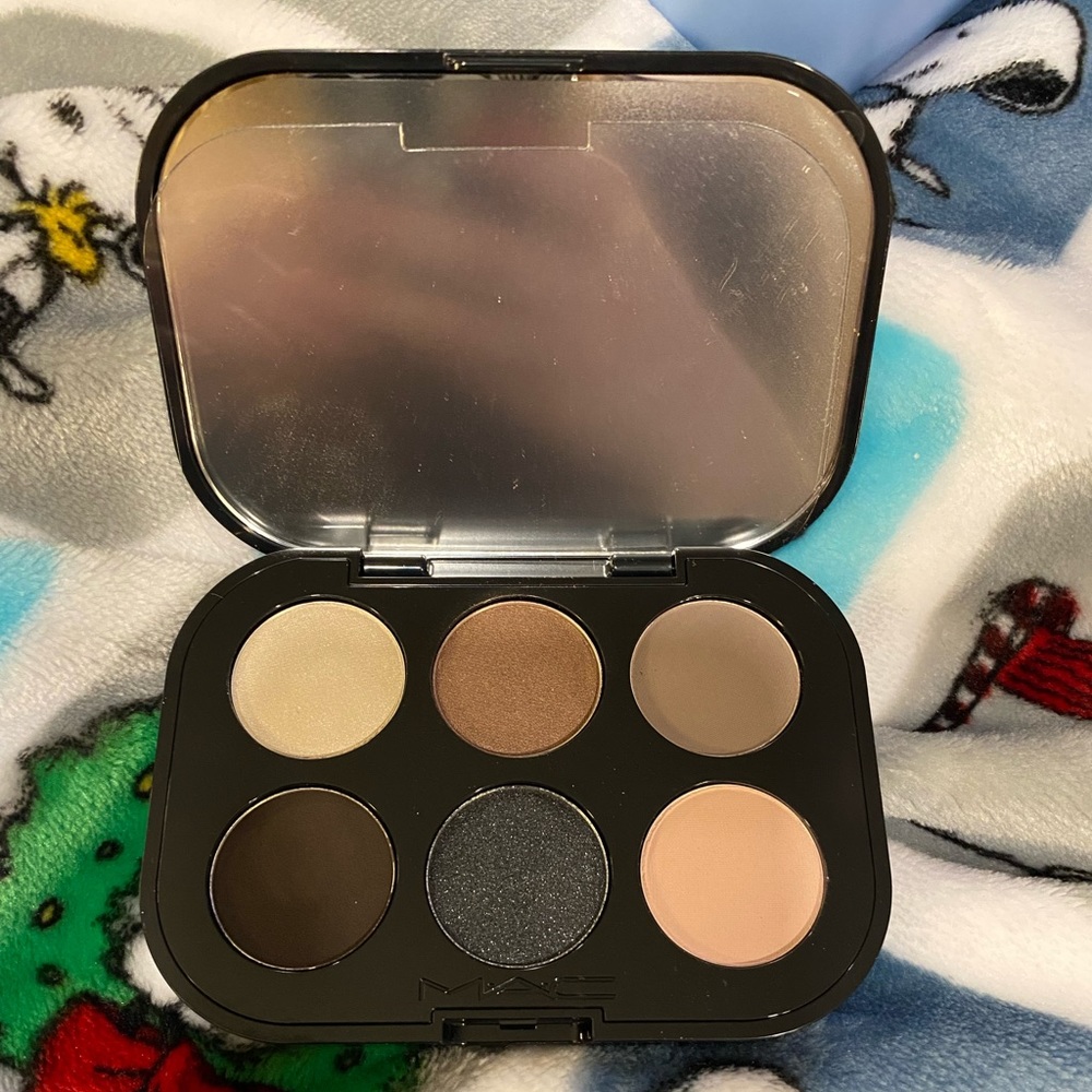 Mac eyeshadow